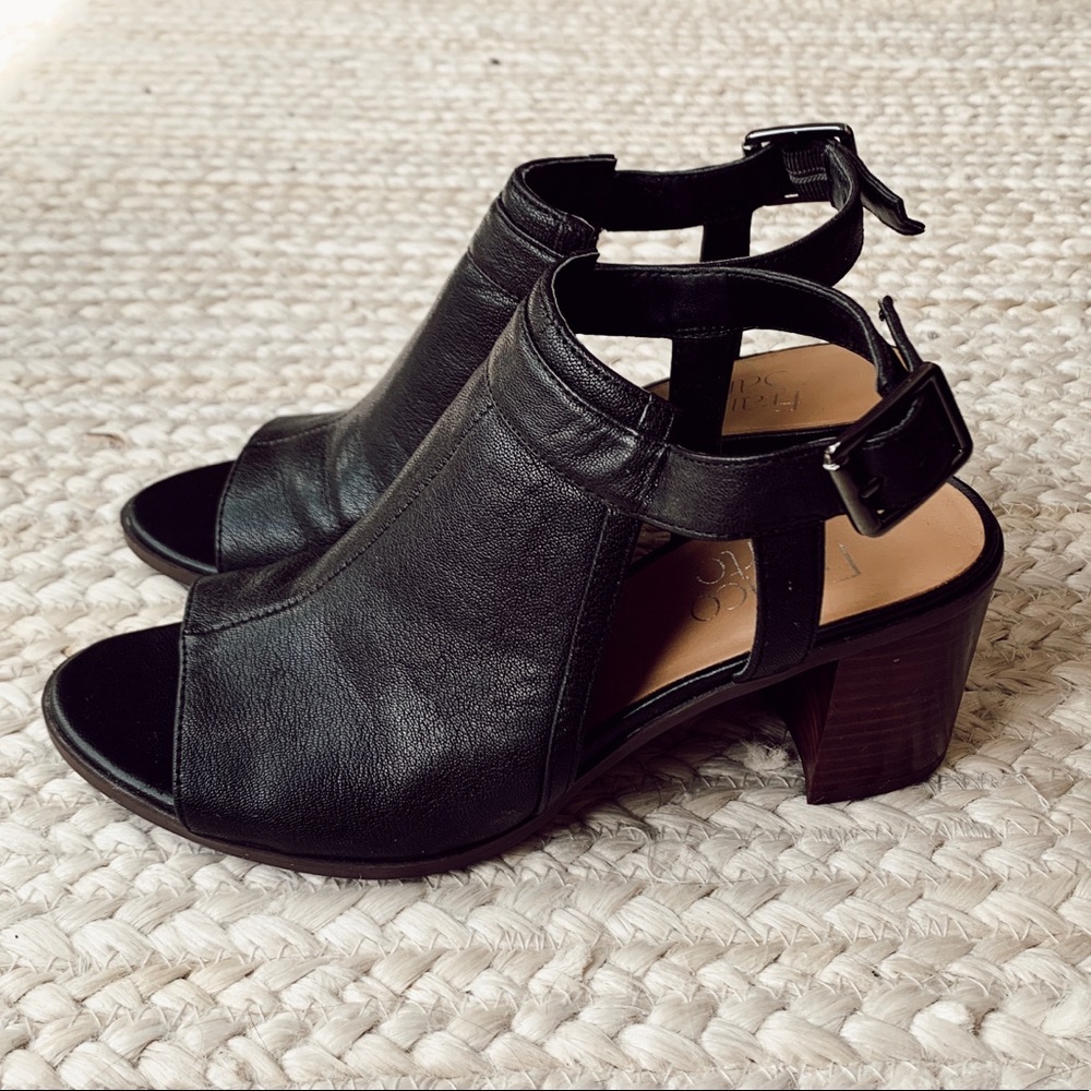 🏷Franco Satro leather booties.